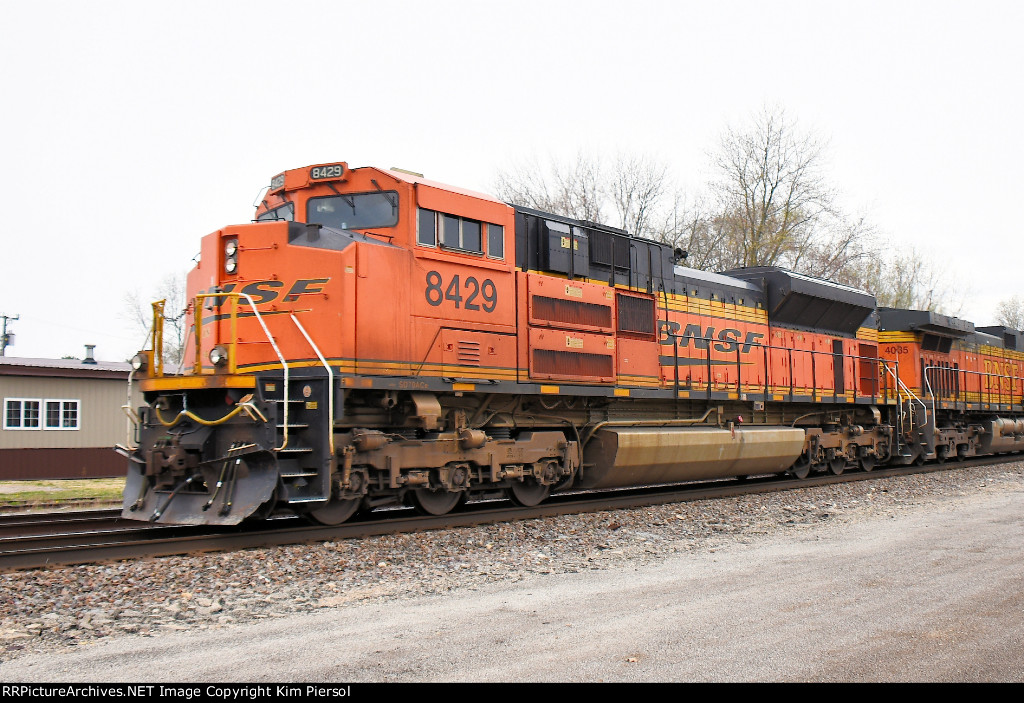 BNSF 8429 Pusher